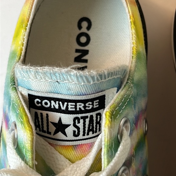 Converse Woman's Unisex Chuck Taylor All Star TieDye Sneakers / Size 6 - Picture 10 of 13